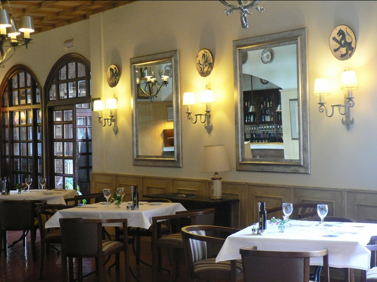Parador De Калаора Екстериор снимка